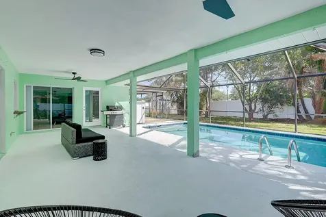 238 SW Grove Avenue Port Saint Lucie FL 34983