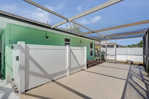 238 SW Grove Avenue Port Saint Lucie FL 34983