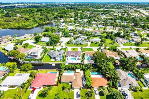 6853 Bayshore Drive Lake Worth FL 33462