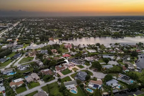 6853 Bayshore Drive Lake Worth FL 33462