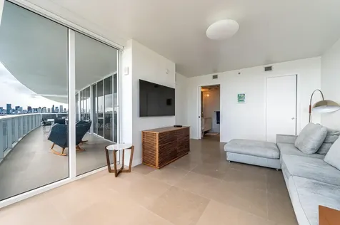 400 Alton Road Miami Beach FL 33139