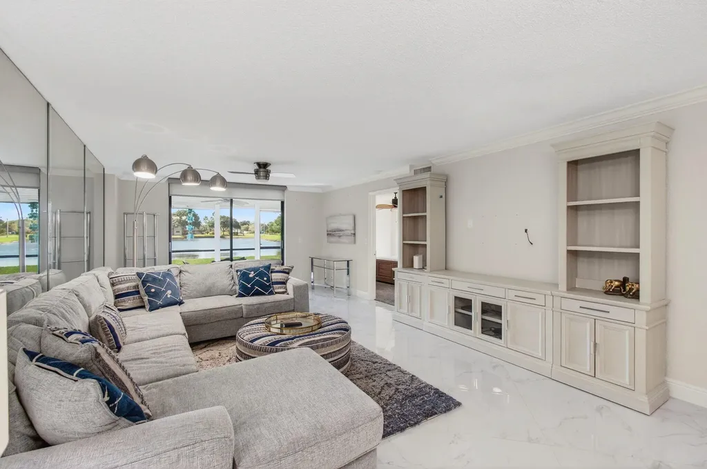 5574 Witney Drive Delray Beach FL 33484