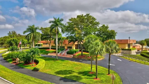 5574 Witney Drive Delray Beach FL 33484