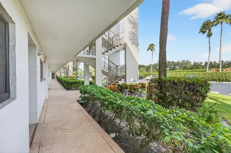 5574 Witney Drive Delray Beach FL 33484