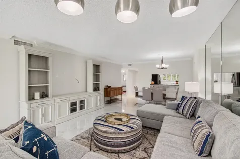 5574 Witney Drive Delray Beach FL 33484