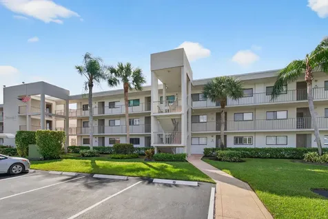 5574 Witney Drive Delray Beach FL 33484