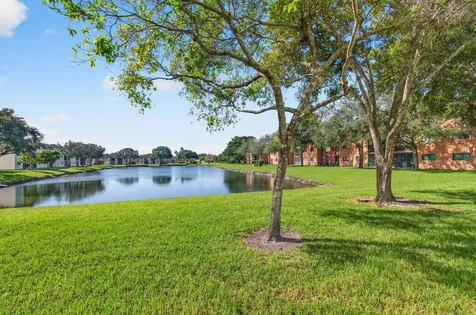 5574 Witney Drive Delray Beach FL 33484