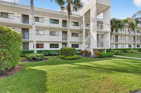 5574 Witney Drive Delray Beach FL 33484