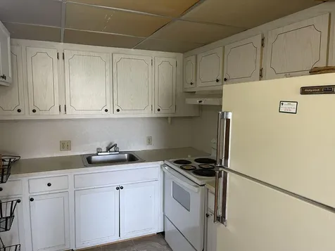 198 Dorset Boca Raton FL 33434
