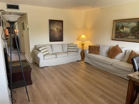 198 Dorset Boca Raton FL 33434