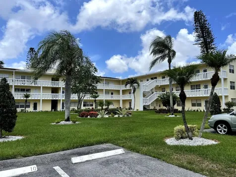 198 Dorset Boca Raton FL 33434