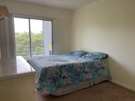198 Dorset Boca Raton FL 33434