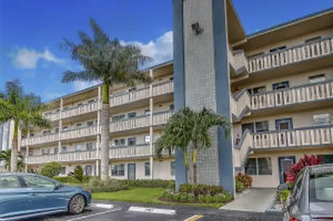 2070 Yarmouth D Boca Raton FL 33434