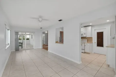 2095 Sw 13th Terrace Boynton Beach FL 33426
