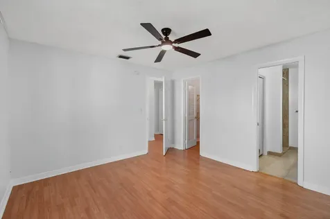 2095 Sw 13th Terrace Boynton Beach FL 33426