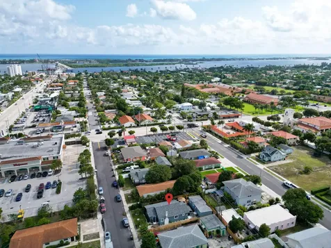 424 Malverne Road West Palm Beach FL 33405