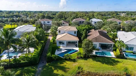 5525 Renoir Place Palm Beach Gardens FL 33418