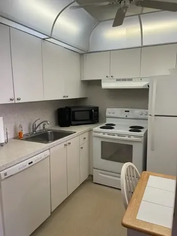 152 Suffolk D Boca Raton FL 33434