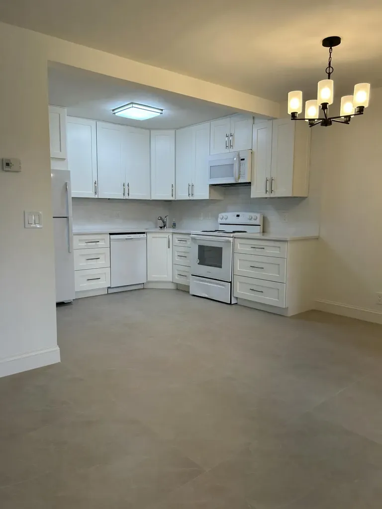 205 Pine Hov Circle Greenacres FL 33463