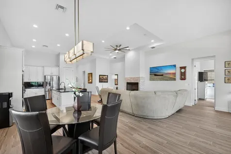 10033 Regency Way Palm Beach Gardens FL 33412