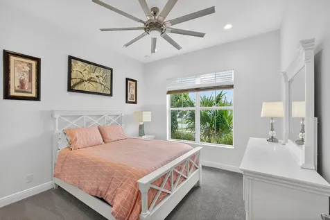 10033 Regency Way Palm Beach Gardens FL 33412
