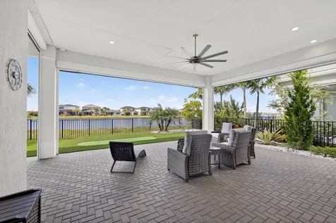 10033 Regency Way Palm Beach Gardens FL 33412