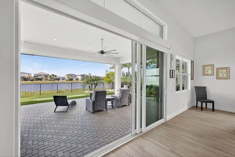10033 Regency Way Palm Beach Gardens FL 33412