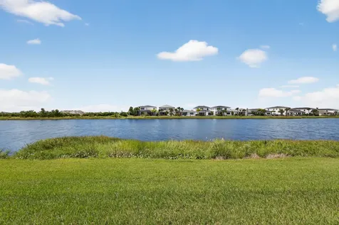 10033 Regency Way Palm Beach Gardens FL 33412
