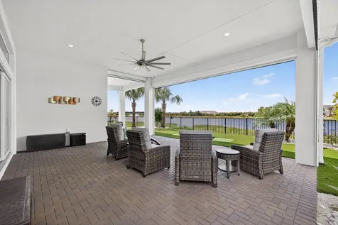 10033 Regency Way Palm Beach Gardens FL 33412
