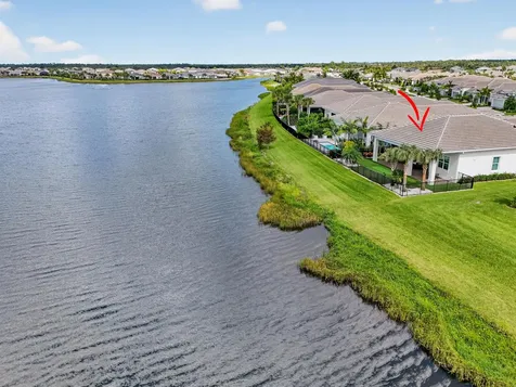 10033 Regency Way Palm Beach Gardens FL 33412