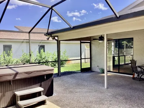 8895 Old Pine Road Boca Raton FL 33433