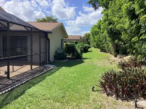 8895 Old Pine Road Boca Raton FL 33433