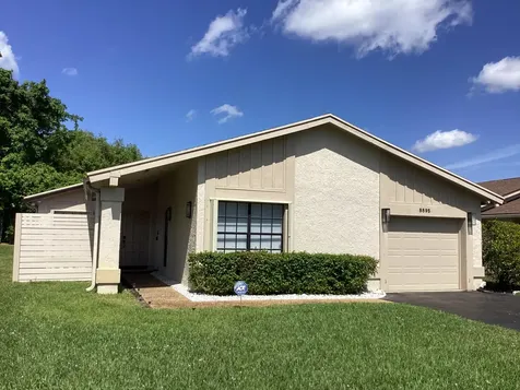 8895 Old Pine Road Boca Raton FL 33433