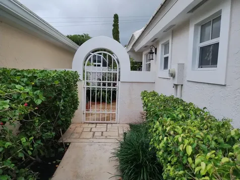 906 Dickens Place West Palm Beach FL 33411