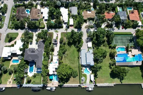 1010 S Northlake Drive Hollywood FL 33019