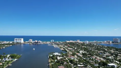 1010 S Northlake Drive Hollywood FL 33019
