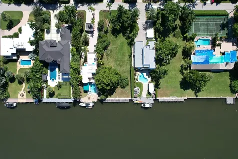 1010 S Northlake Drive Hollywood FL 33019