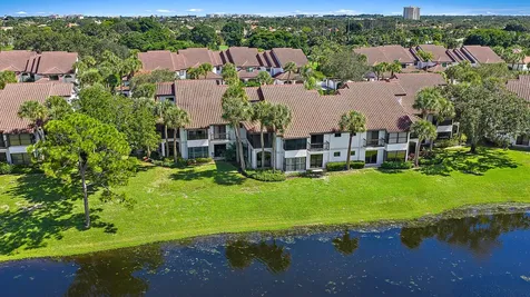16647 Traders Crossing Jupiter FL 33477