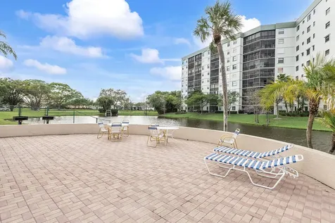 2236 N Cypress Bend Drive Pompano Beach FL 33069
