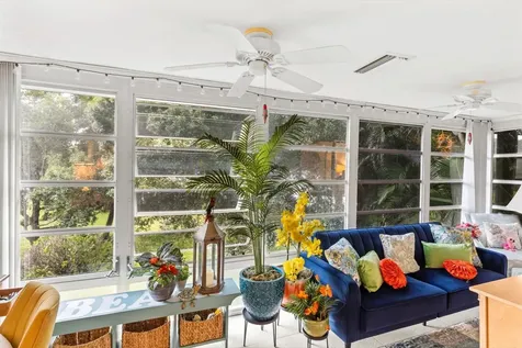 2929 Se Ocean Boulevard Stuart FL 34996