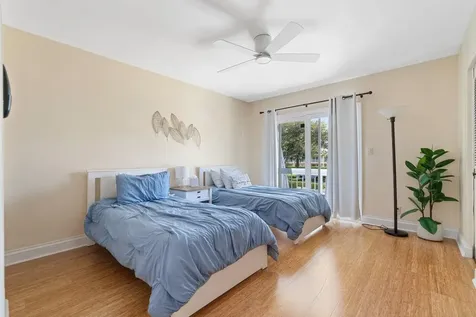 842 SE 19th Avenue Deerfield Beach FL 33441