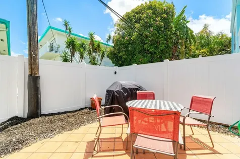 842 SE 19th Avenue Deerfield Beach FL 33441
