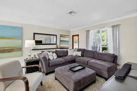 118 Ne 22nd Street Delray Beach FL 33444