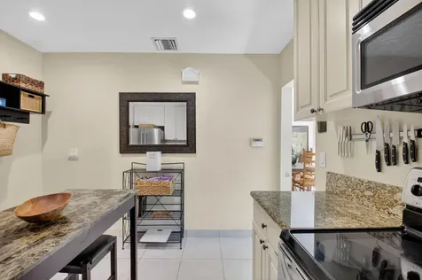 118 Ne 22nd Street Delray Beach FL 33444