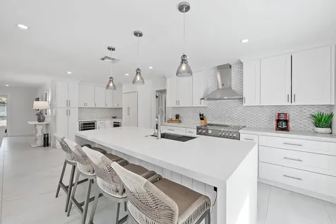 9524 Se Cove Point Street Jupiter FL 33469