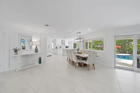 9524 Se Cove Point Street Jupiter FL 33469
