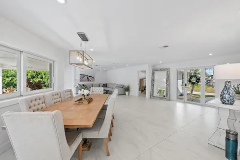 9524 Se Cove Point Street Jupiter FL 33469