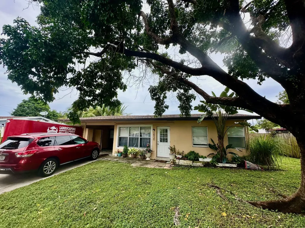 2930 Ne 10 Terrace Pompano Beach FL 33064