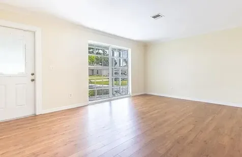 1010 Se Euclid Lane Port Saint Lucie FL 34983