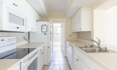 1010 Se Euclid Lane Port Saint Lucie FL 34983